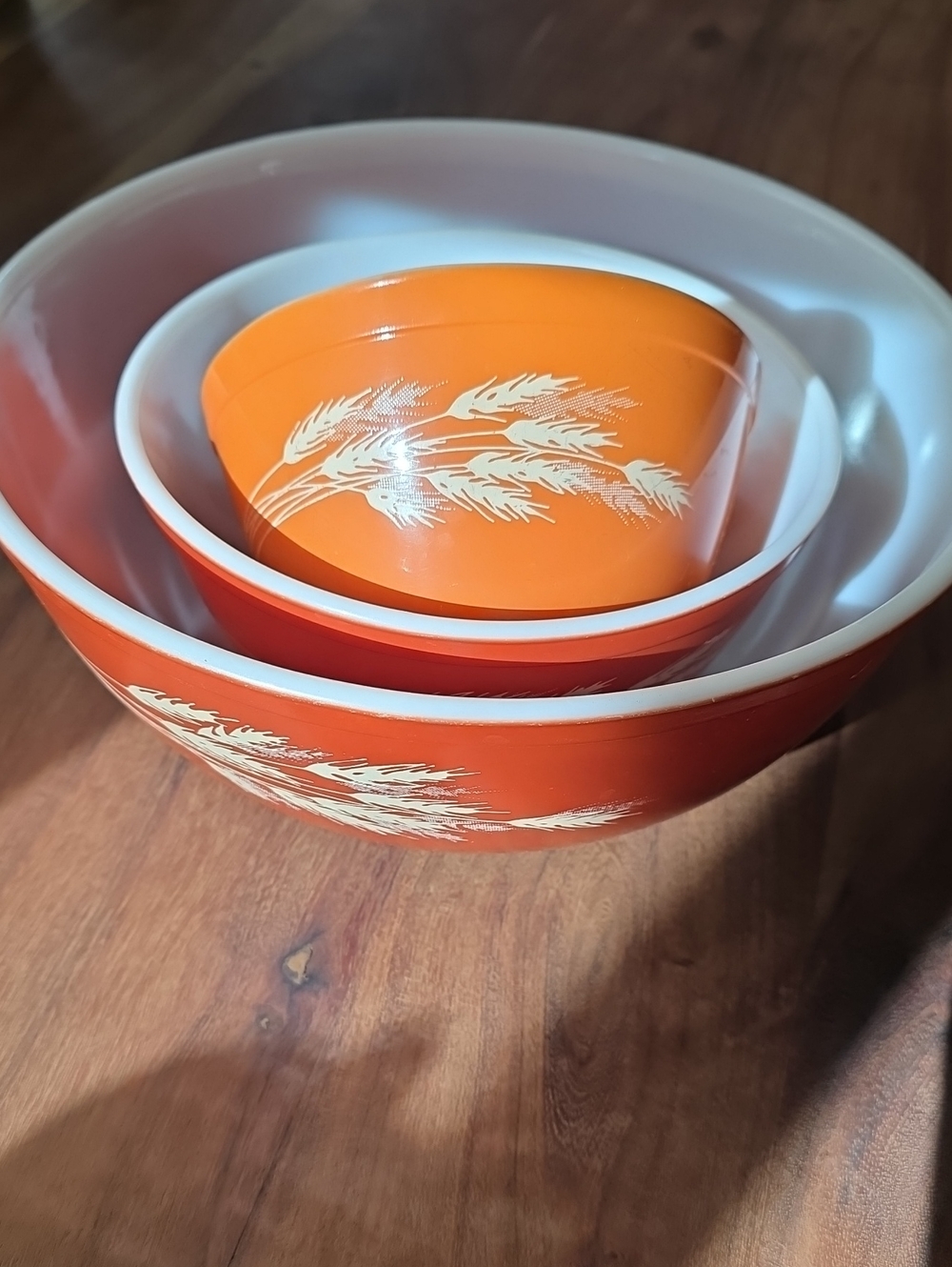Pyrex Orange and White Wheat Nesting Mixing Bowl Set